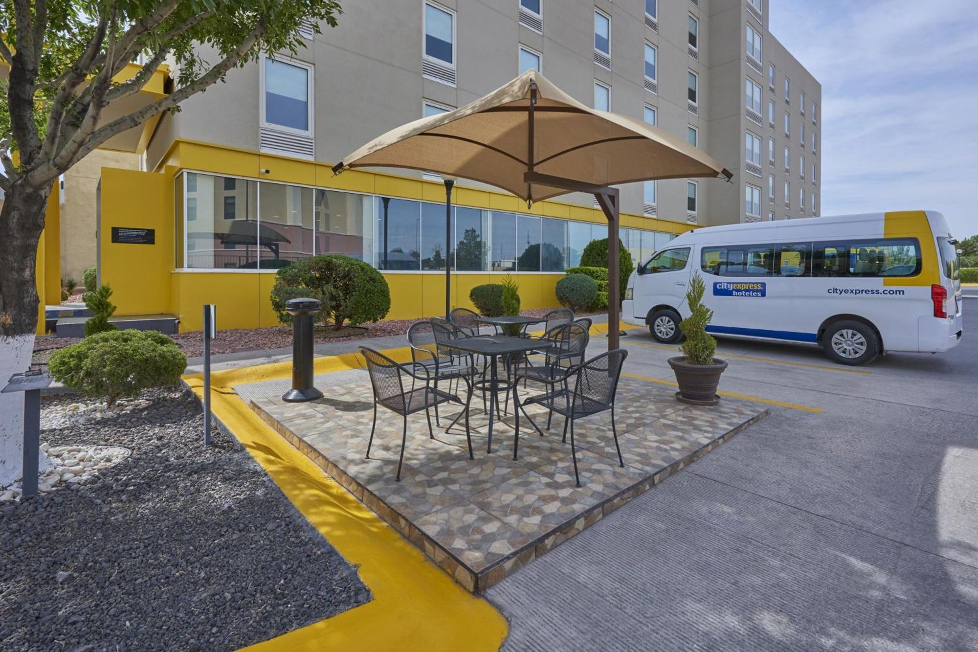 City Express By Marriott Сиудад Хуарес Екстериор снимка